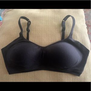 Warners size medium black bra